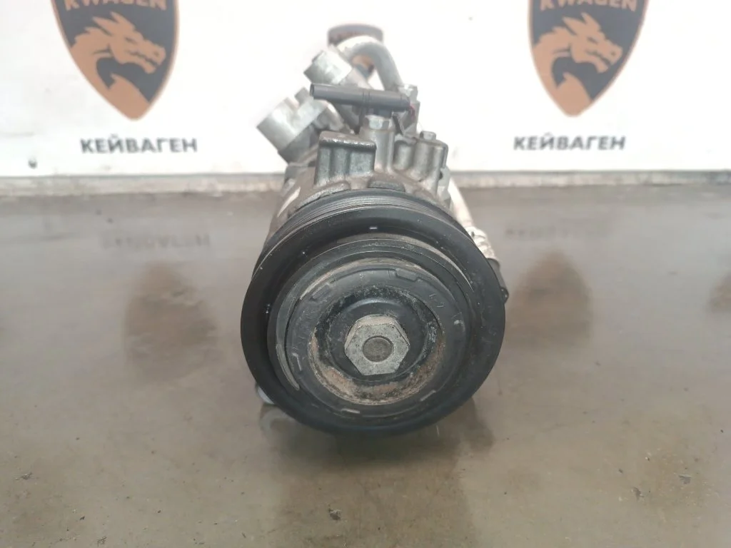 Компрессор кондиционера BMW 5-Series 2012 F10