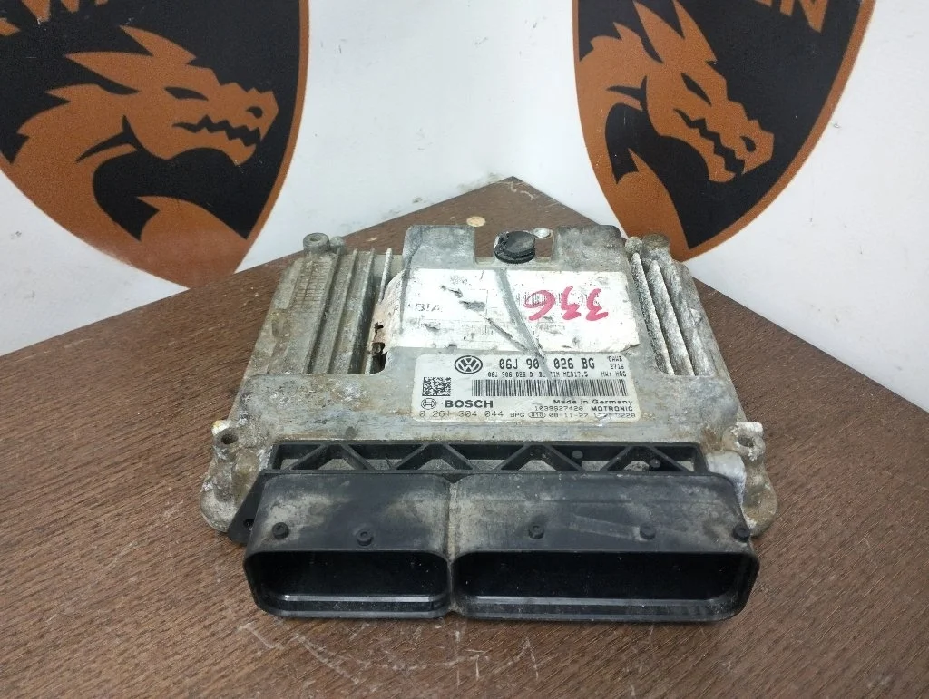 Блок управления двигателем Volkswagen Passat 2009 B6