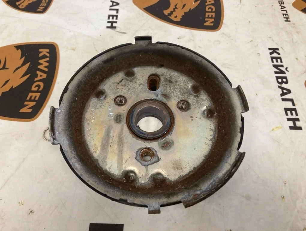 Кожух шкива коленвала Volkswagen Tiguan 2010 5N