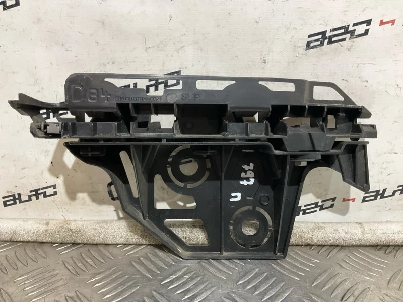 Крепление бампера Peugeot 3008 2012 7119PL 1, переднее правое