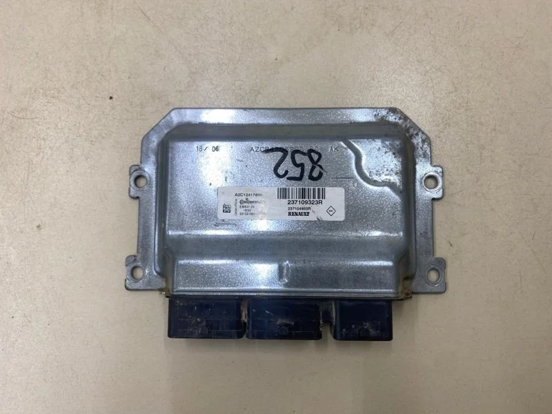 Блок управления двигателем Renault Duster 1