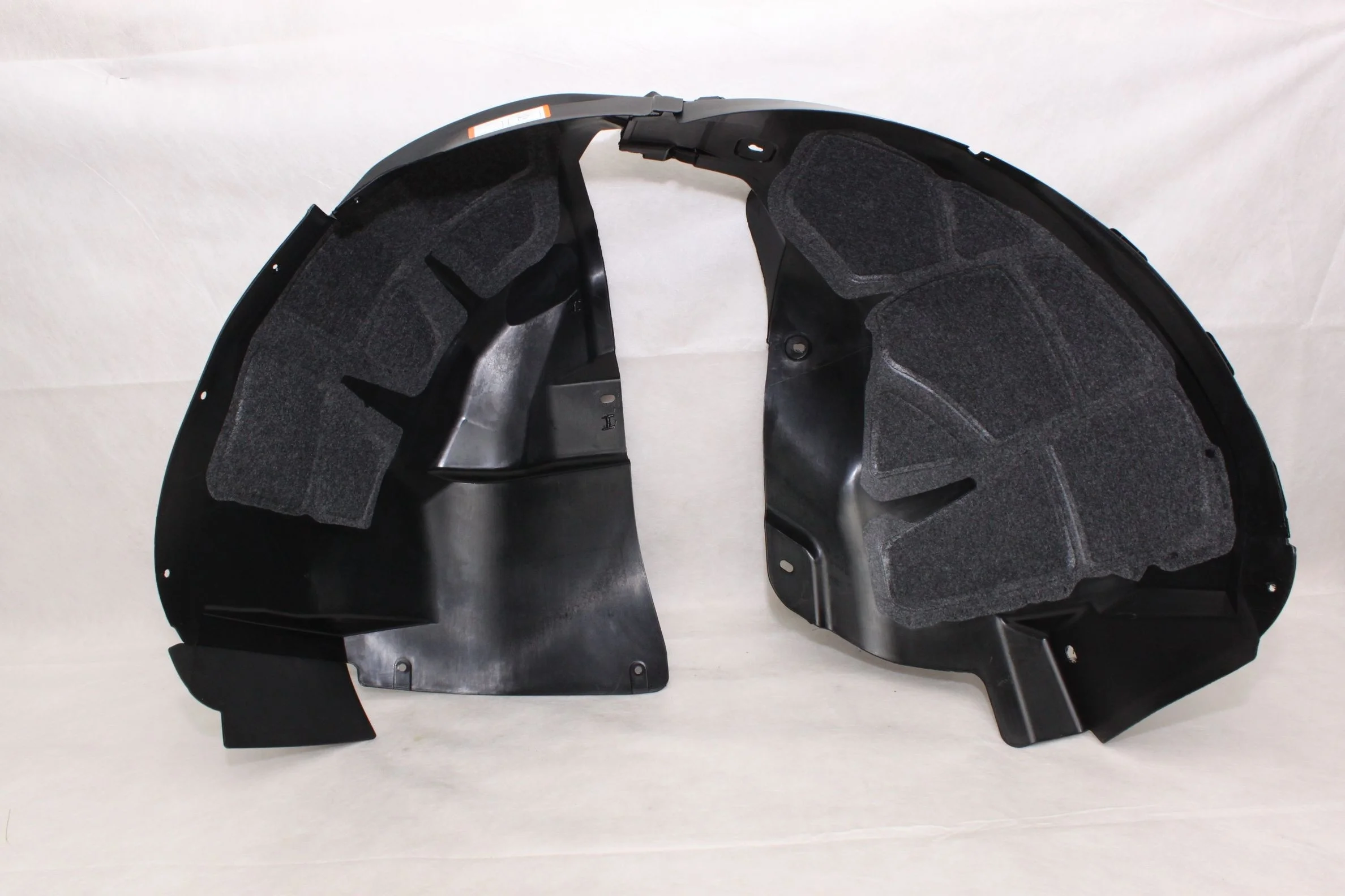 Подкрылок передний левый нов GM Опель Астра J GTC