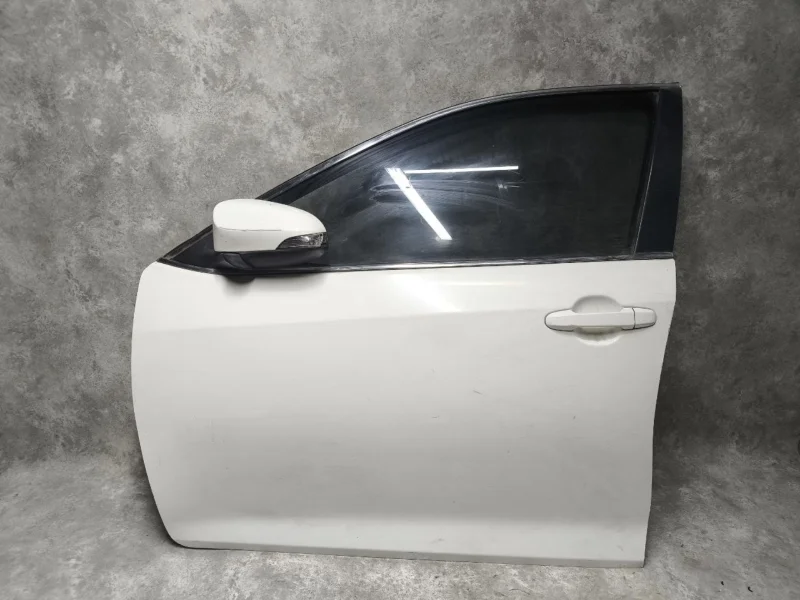 Дверь передняя левая Toyota Camry XV50/XV55 2ARFE