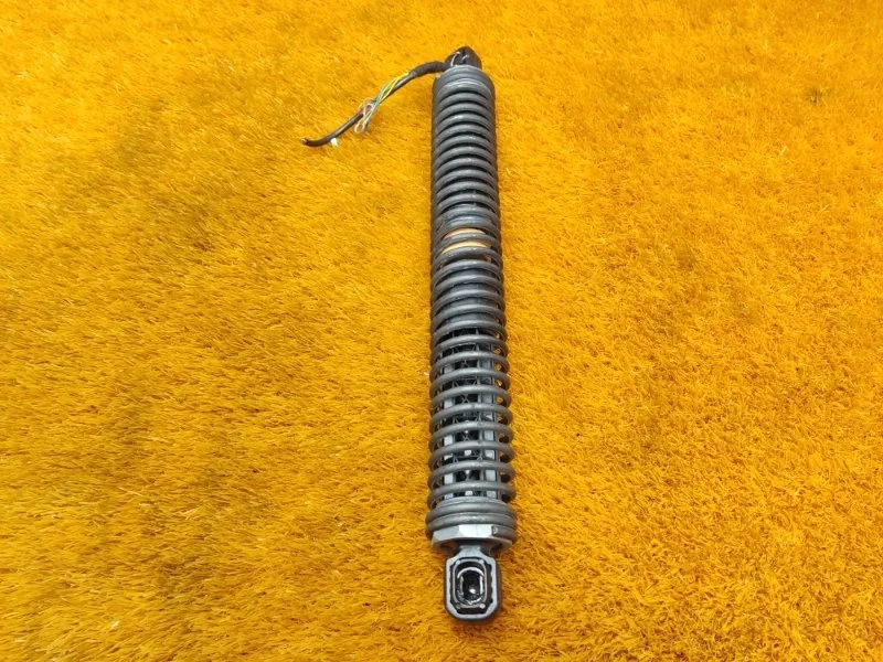 Амортизатор багажника Bmw 7-Series 2011 7185713 F01 N63B44, левый