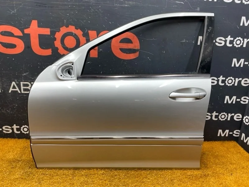 Дверь Mercedes-Benz C-Class 2004 A2037200105 W203 271.948, передняя левая