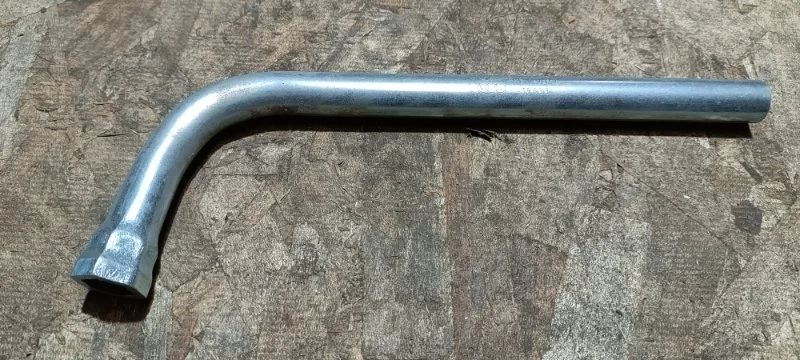 Балонный ключ Audi TT 2004 8N3