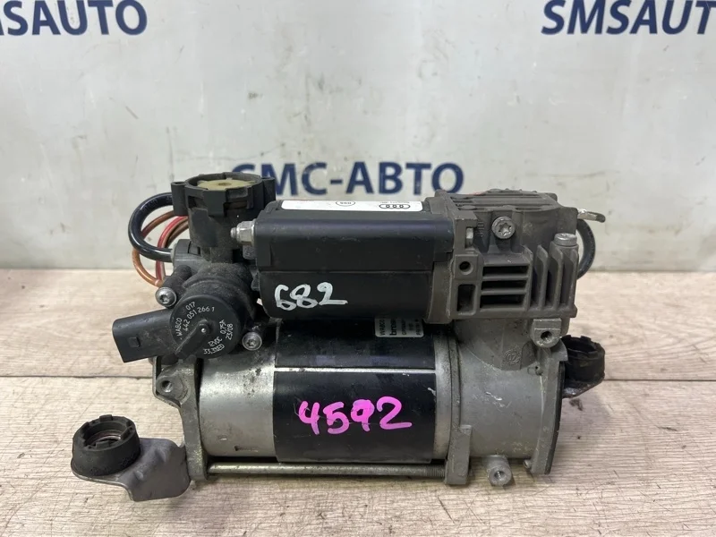Компрессор пневмоподвески Audi A6 Allroad 2008 4F0616005E C6 3.2 AUK