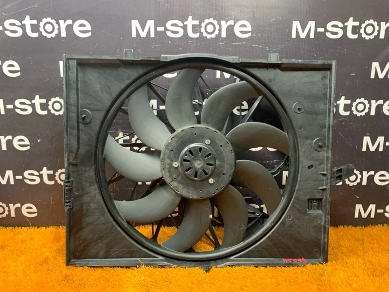 Вентилятор радиатора BMW 6-Series 2006 17427543282 E63 N52B30A