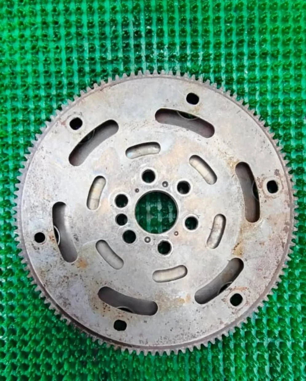 Маховик BMW 3 серия E90/E91/E92/E93 (2005—2010)