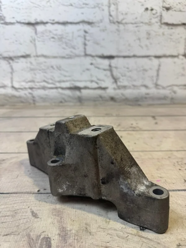 Кронштейн кпп Skoda Octavia 2005 A5