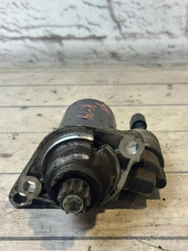 Стартер VW Golf 5 Plus 2010