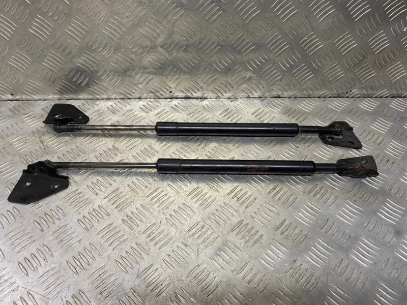 Амортизатор крышки багажника (3-5 двери) Nissan Pathfinder (R51M) 2004-2013 2010 90450EB31B ВНЕДОРОЖНИК 2.5 D YD25DDTI