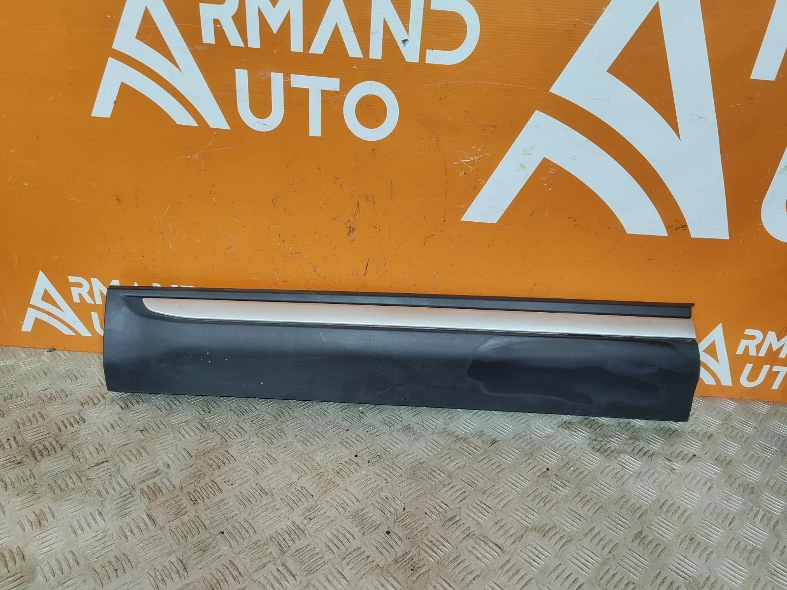 Молдинг двери Land Rover Range Evoque 2011-2018 L538