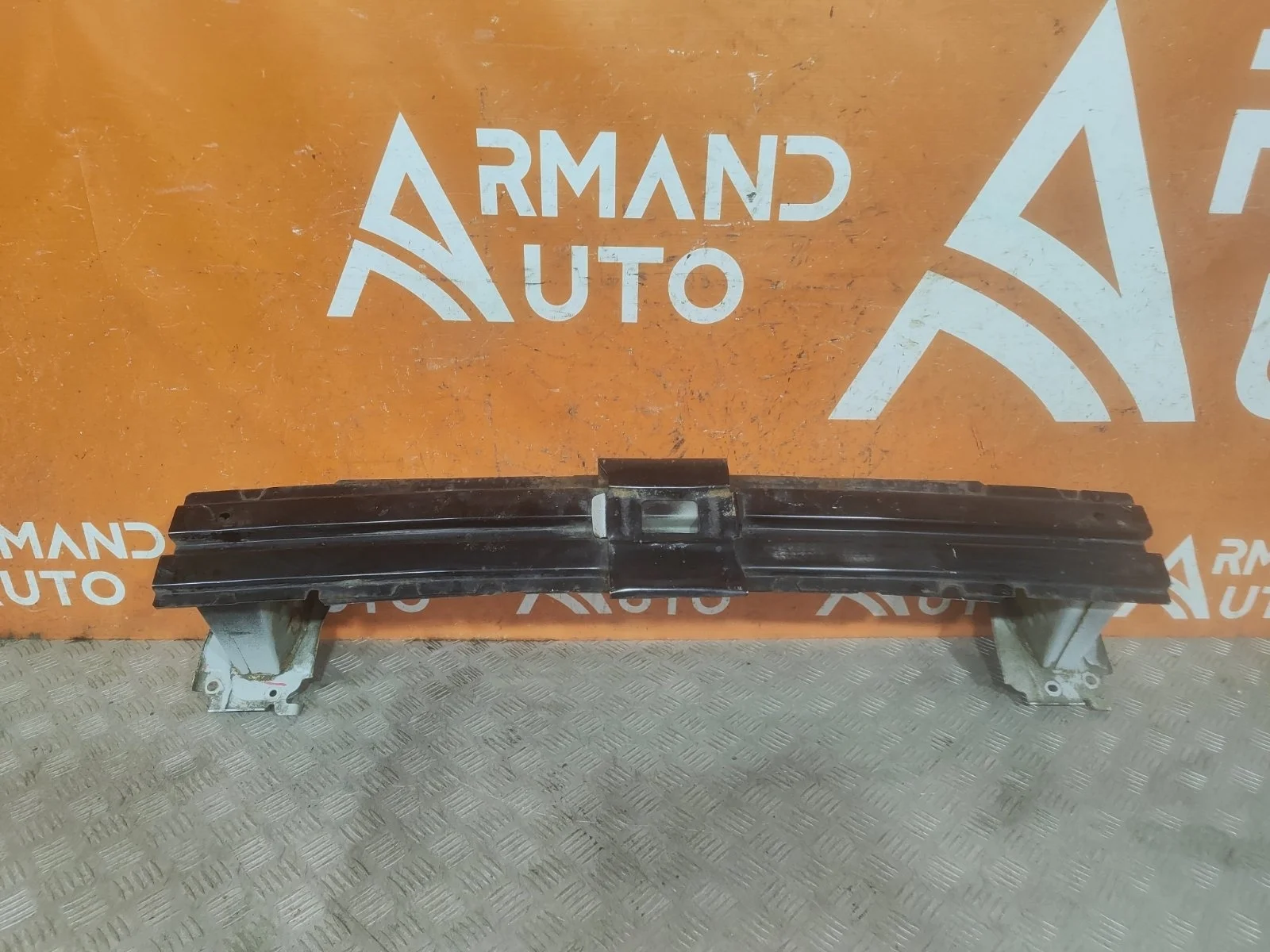 Усилитель бампера Mitsubishi Outlander 2012-нв 3