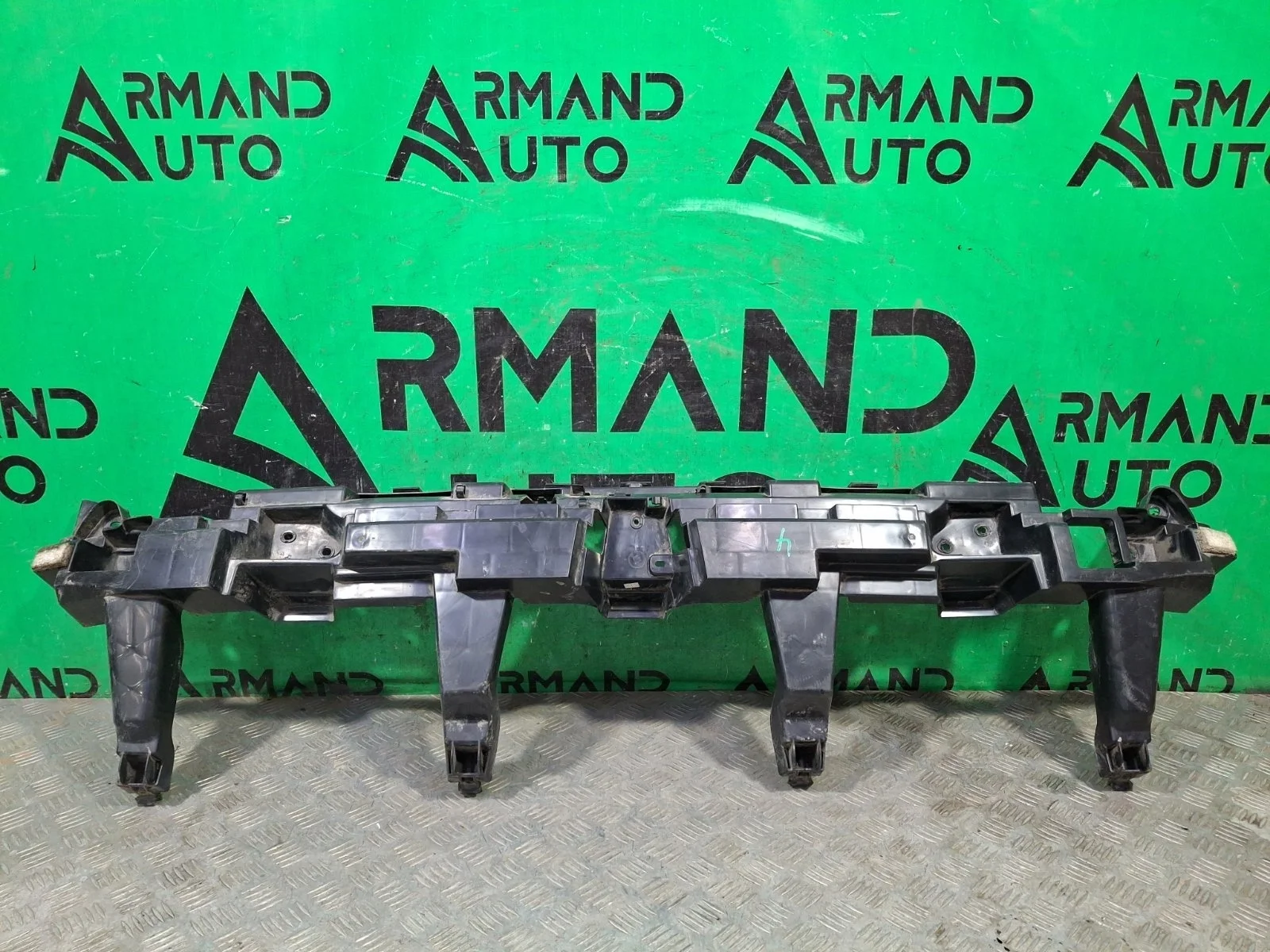 Абсорбер бампера Renault Kaptur 2016-нв