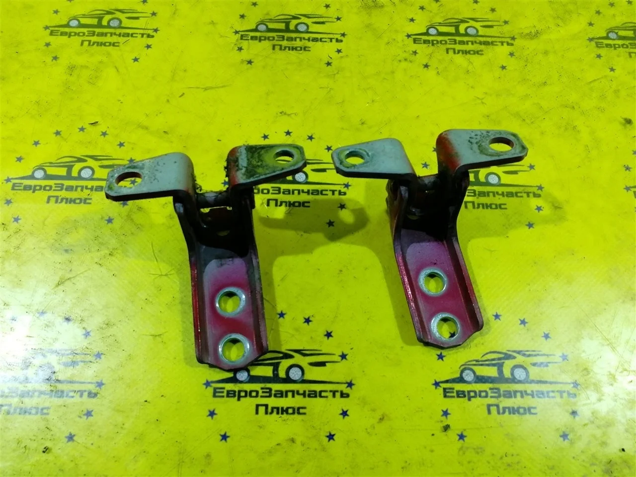 Петля двери Mitsubishi ASX 5702A006 GA