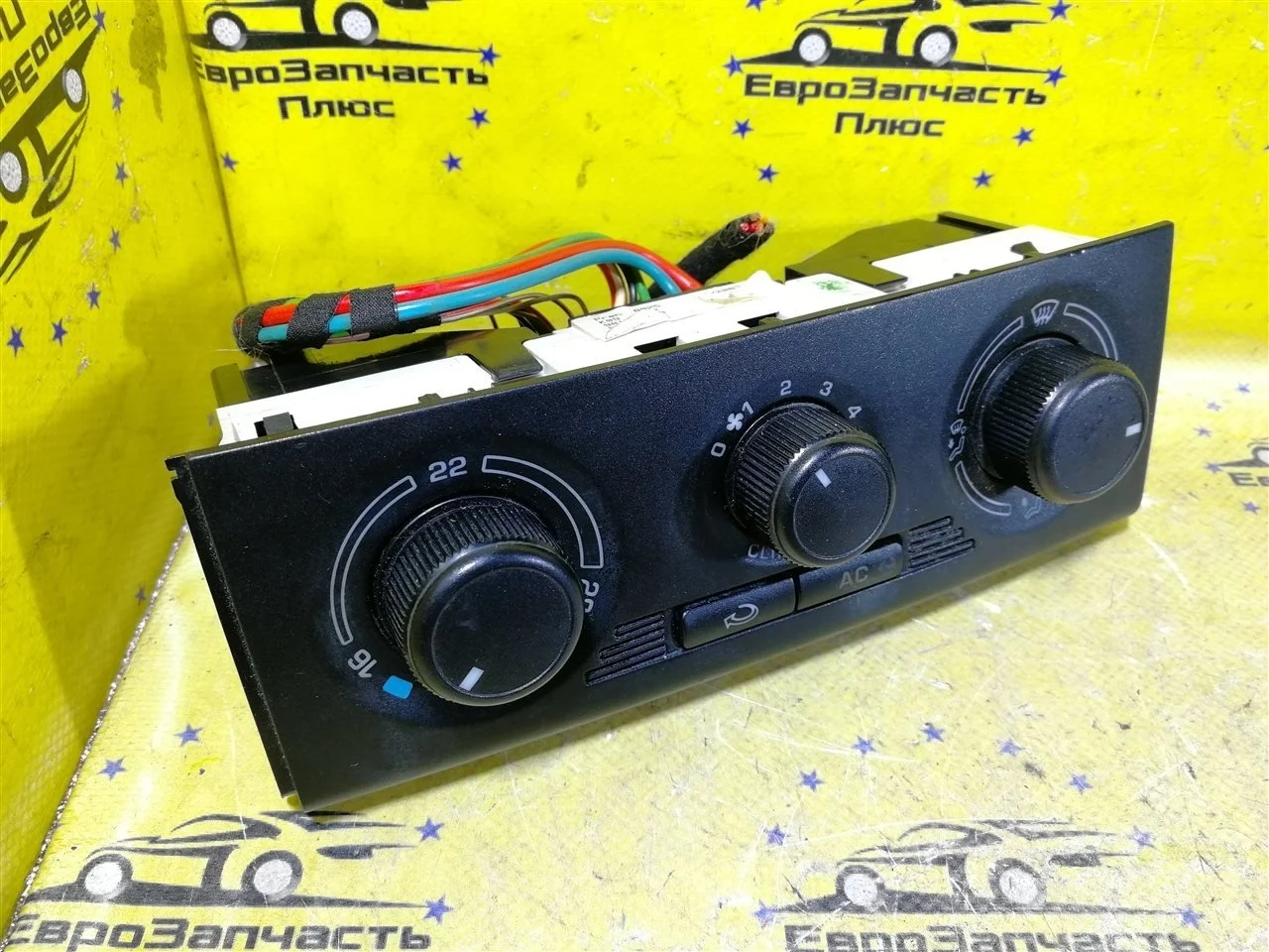 Блок управления отопителем Skoda Fabia 5J0820045 5J