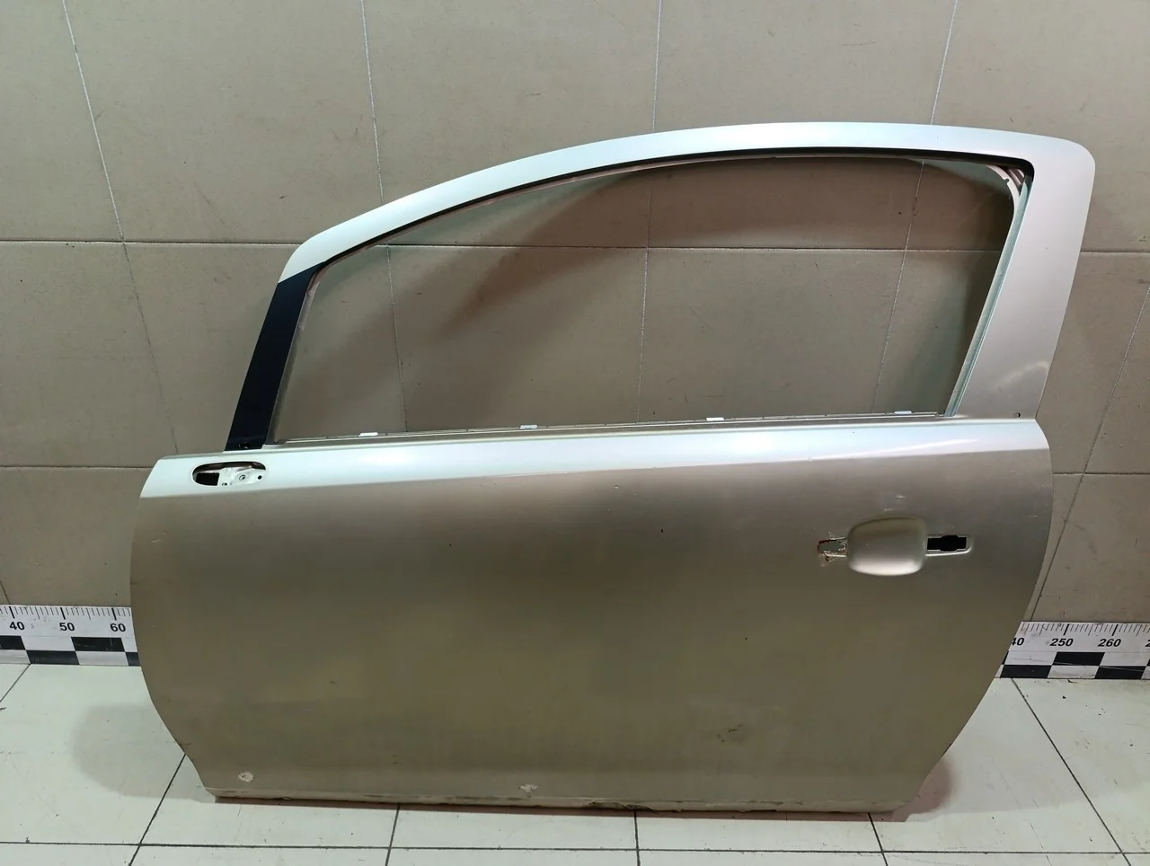 Дверь передняя левая Corsa D 2006-2015