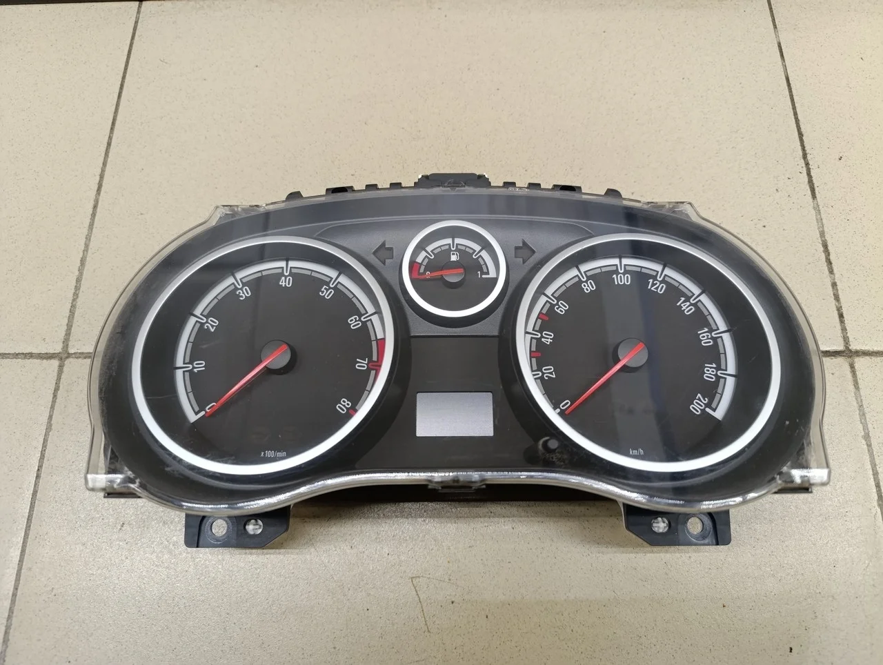 Панель приборов Corsa D 2006-2015