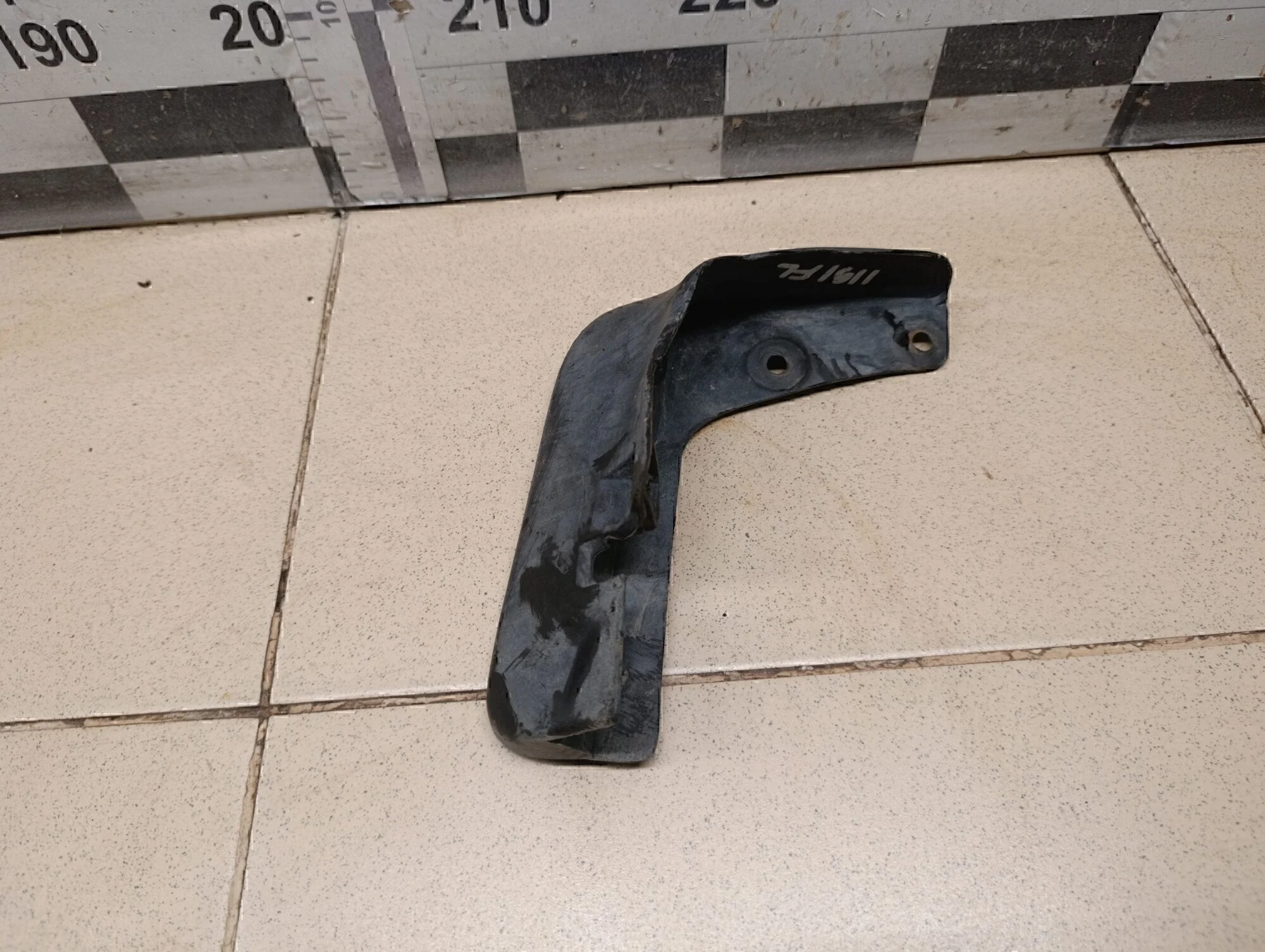 Брызговик передний левый Lancer (CX,CY) 2007>