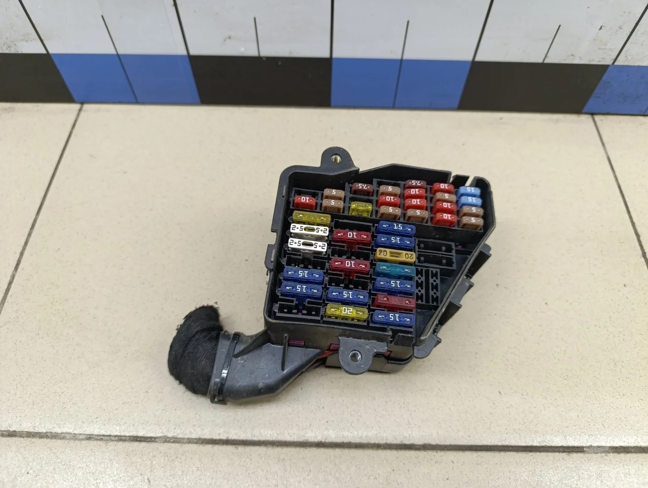 Блок предохранителей A3 (8L1) 1996-2003