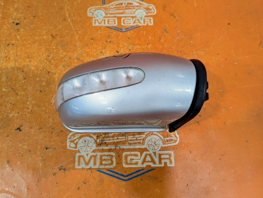Зеркало правое Mercedes-Benz