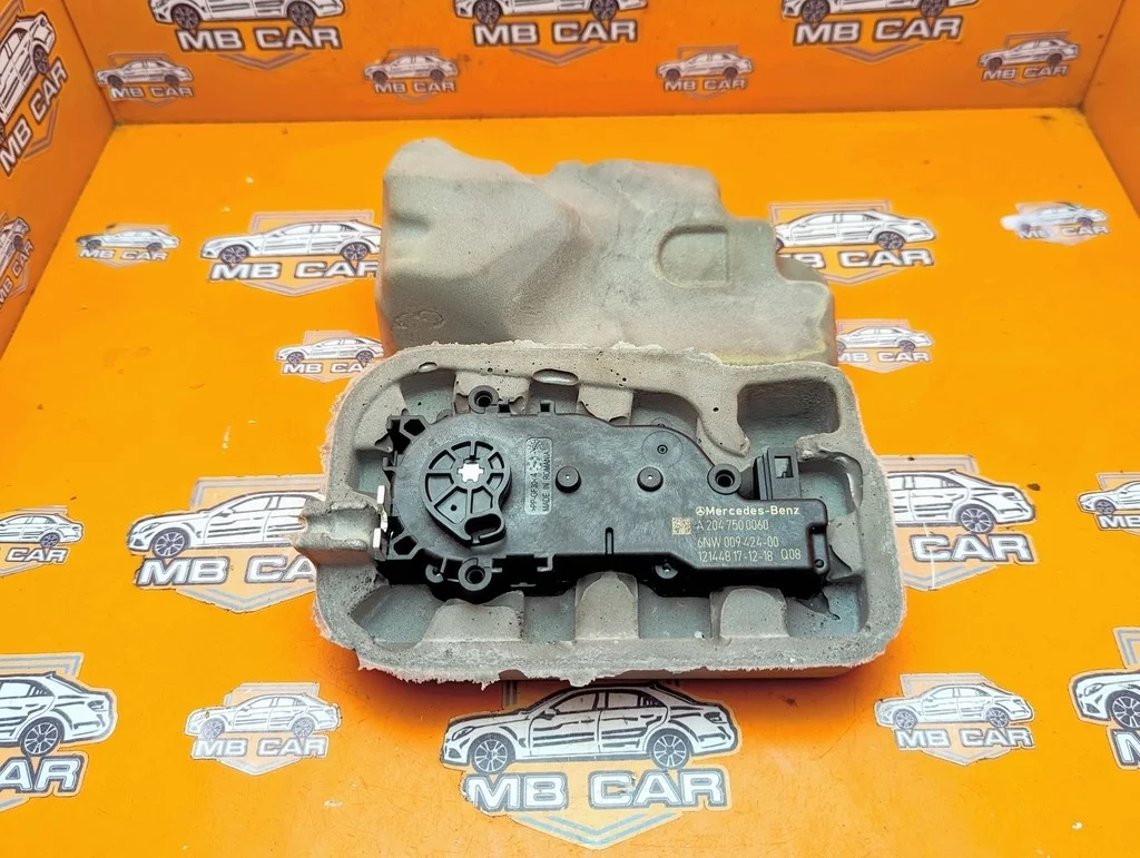 Активатор замка багажника Mercedes-Benz