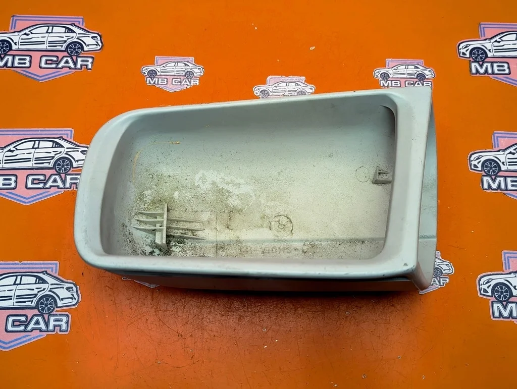 Корпус зеркала Mercedes-Benz