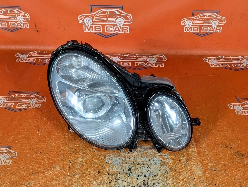 Фара правая Mercedes-Benz