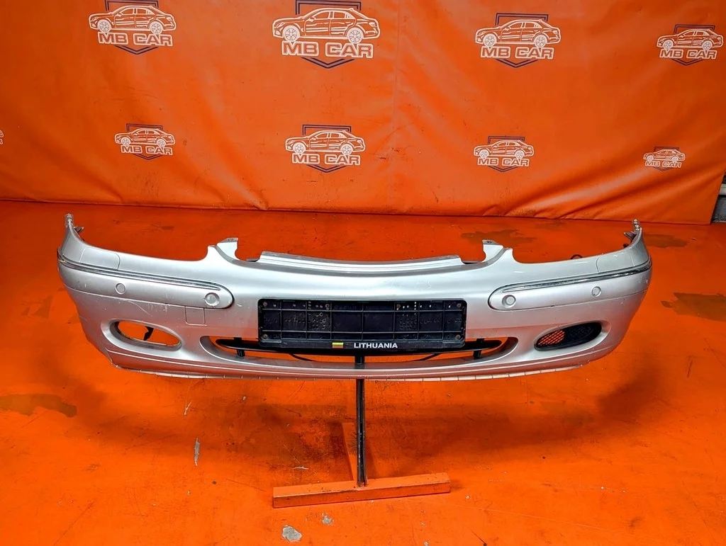 Бампер передний Mercedes-Benz