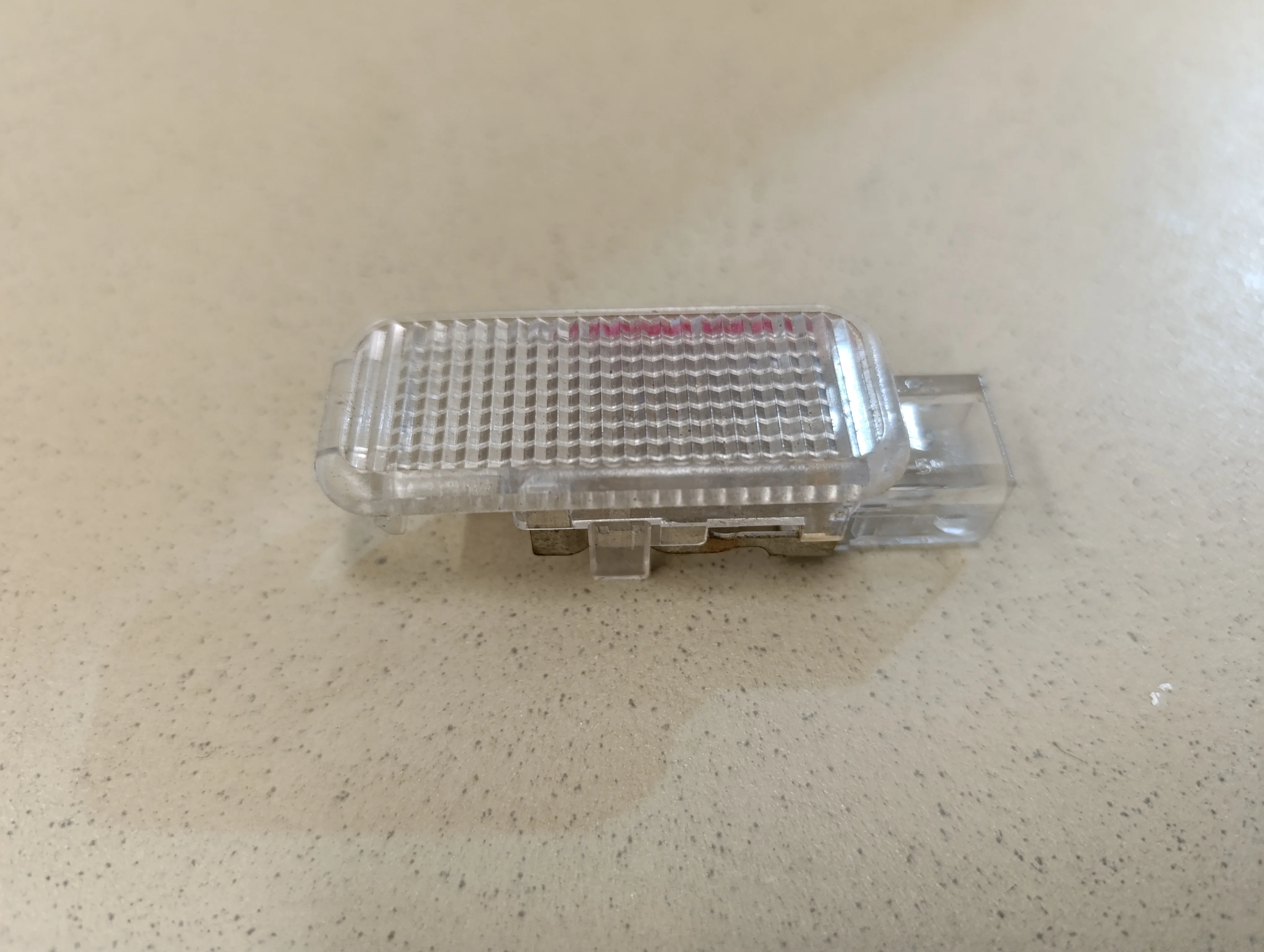 Плафон салонный A4 [B5] 1994-2000