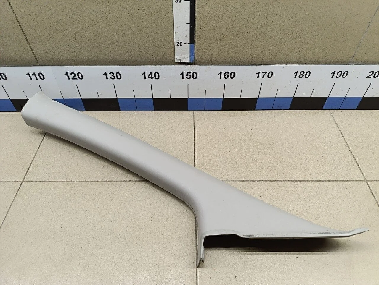 Обшивка стойки Focus II 2005-2008