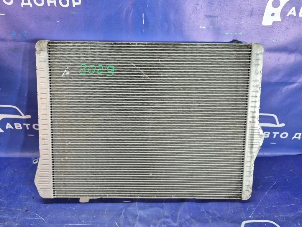 радиатор охлаждения двигателя BMW 5-Series F10 N52B25 - 17118669005