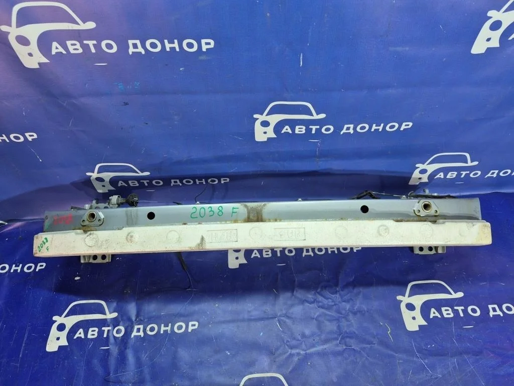 усилитель бампера TOYOTA AURIS NZE154 1NZFE