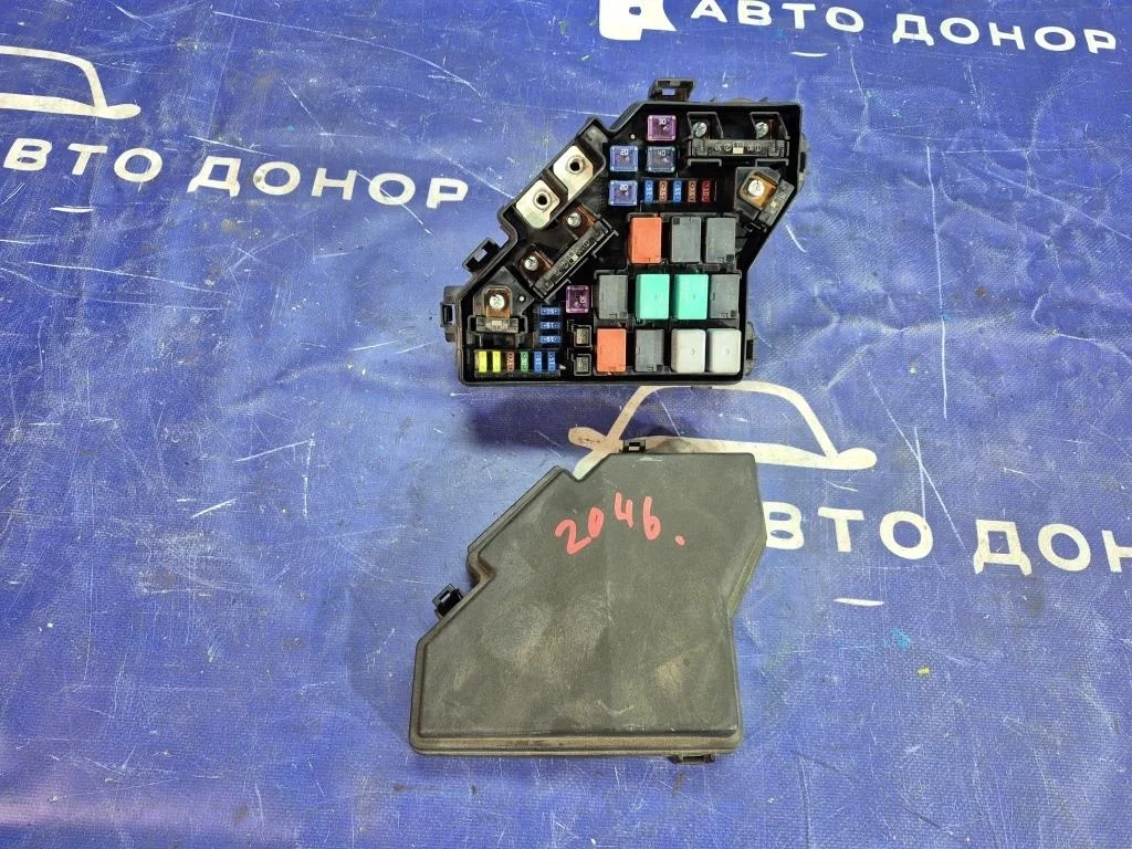 блок предохранителей HONDA CRV RE3 K24A - 38250-SWA-013