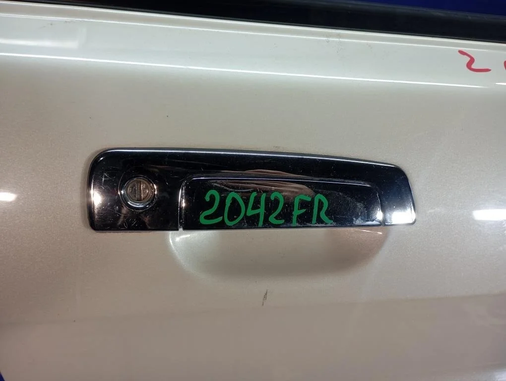 ручка двери MITSUBISHI PAJERO IO H77W 4G94 F MR473402