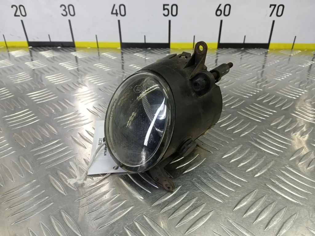 Фара противотуманная передняя MITSUBISHI COLT Z30