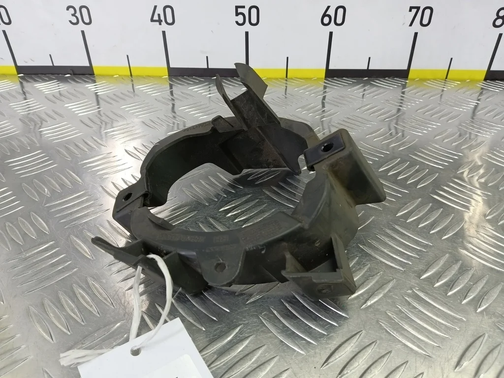 Кронштейн фары правой NISSAN QASHQAI I (2006—2010)