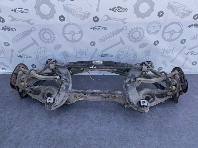 Подрамник задний Mercedes-benz W212