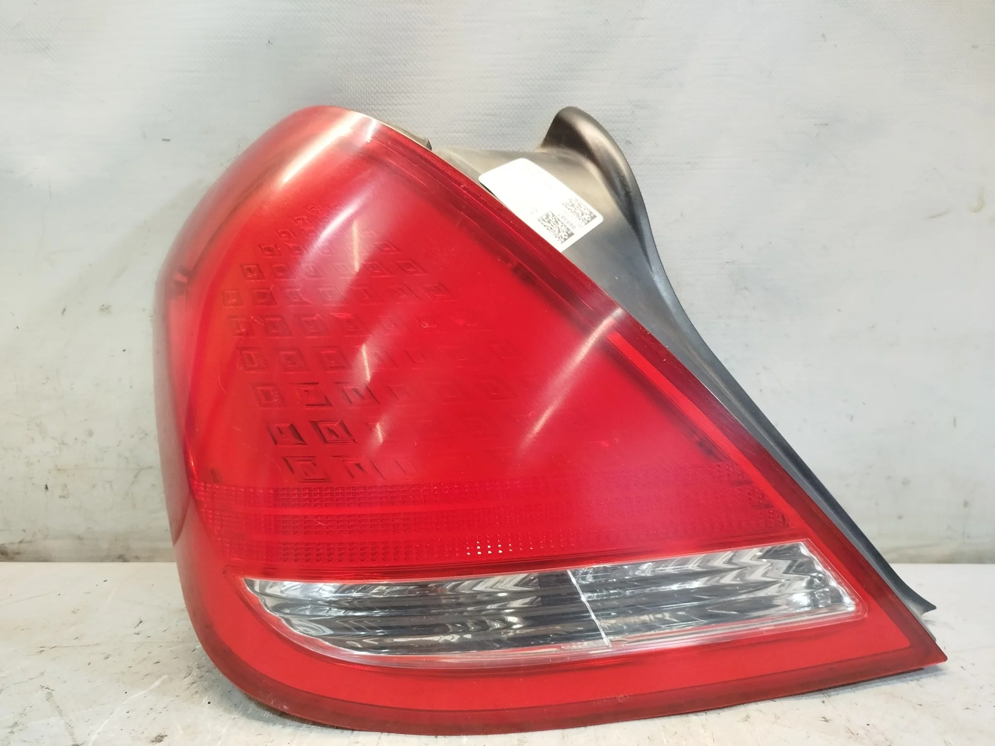 ФОНАРЬ NISSAN ЛЕВО 265559Y025 KB1408