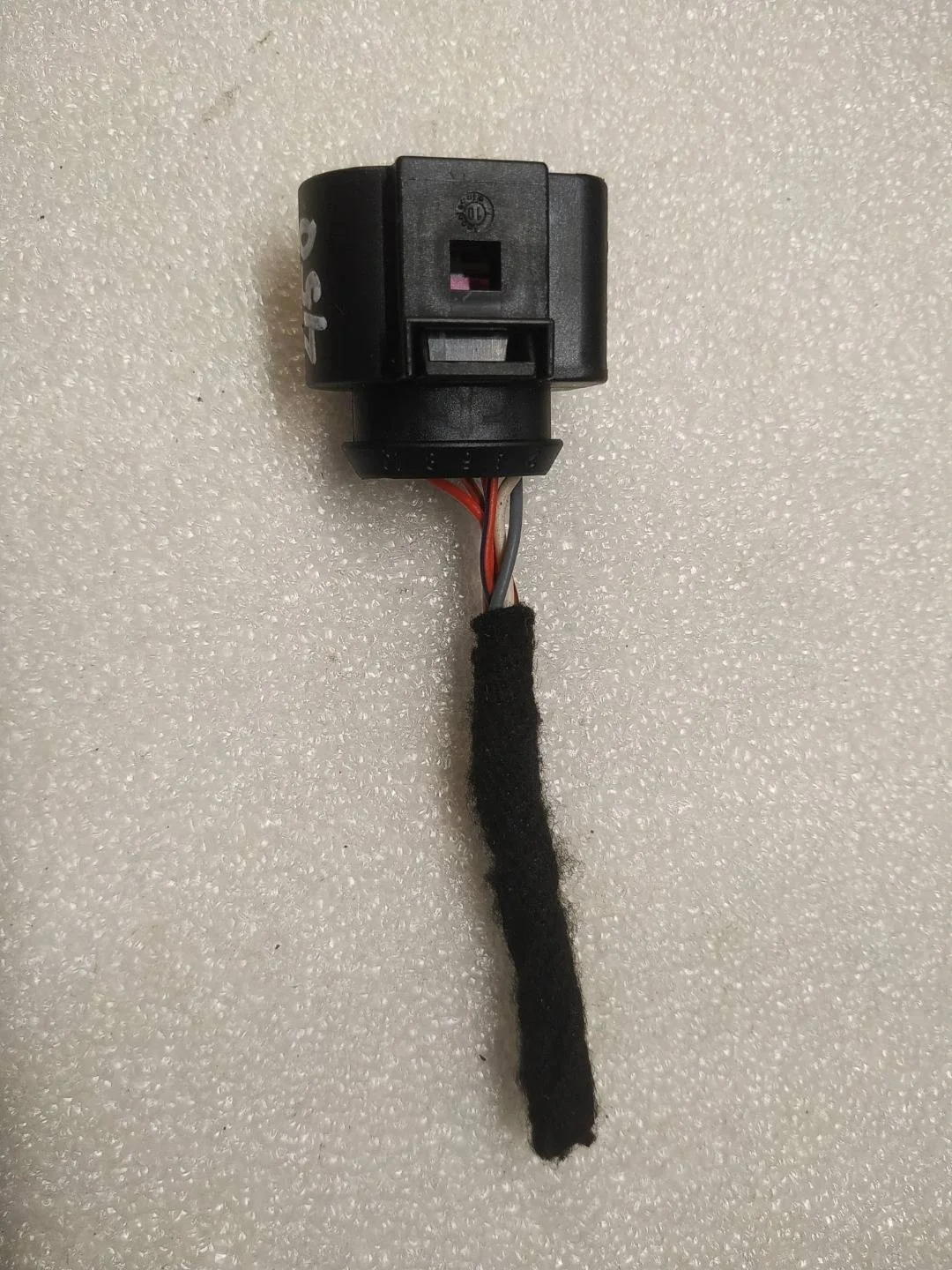 разъем (фишка) проводки Audi A5 8T 8T 2010