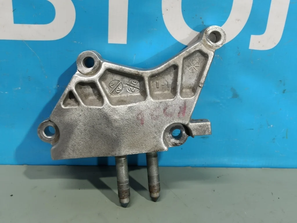 кронштейн двигателя Kia Sorento 2 XM FL 2012-2020 06.10.2012