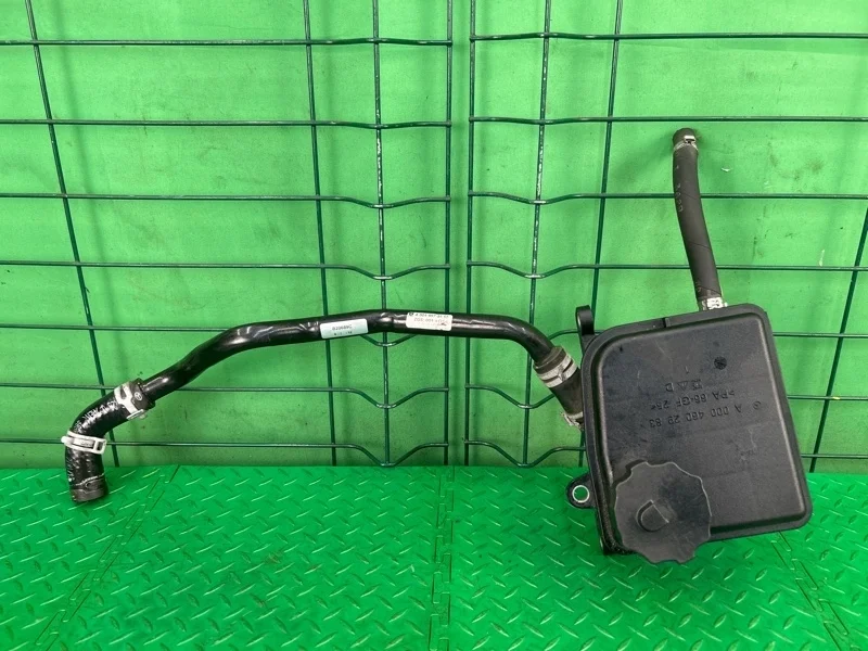 Бачок гидроусилителя руля Mercedes-Benz W204