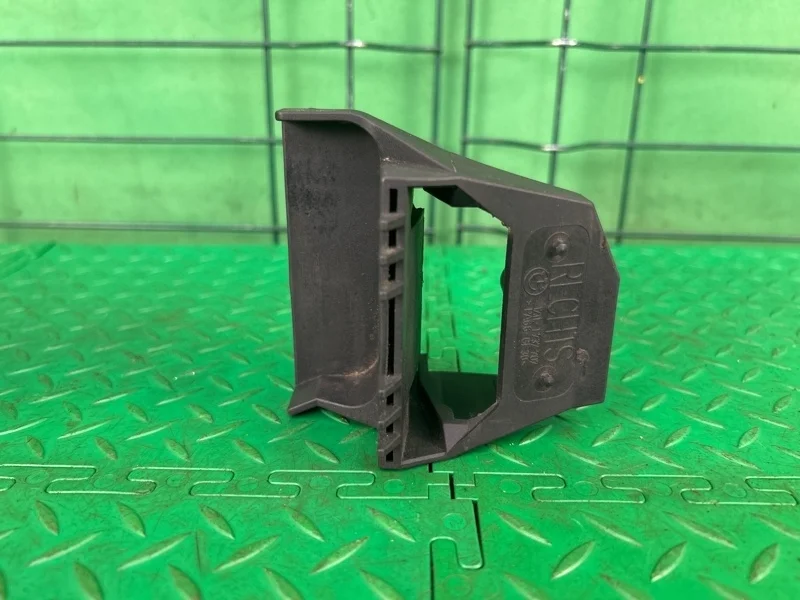 Кронштейн радиатора BMW 5 E39