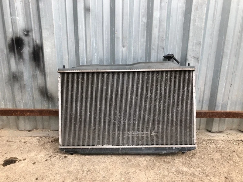 Радиатор охлаждения Honda Civic 8 2006-2011 19010RNAJ51 4D