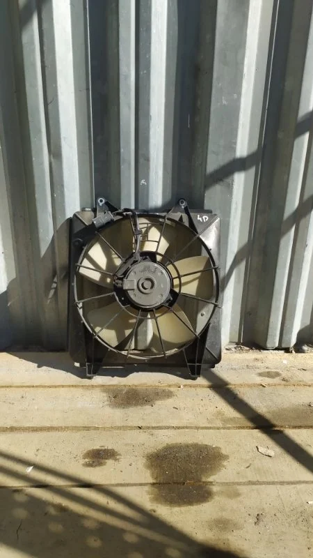 Диффузор вентилятора в сборе Honda Civic 8 2006-2011 19015RNAA01 4D