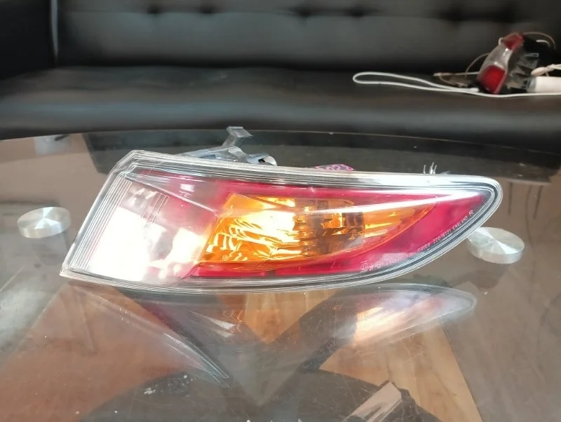 Фонарь Honda Civic 8 2006-2011 33501SMGE04 5D, правый