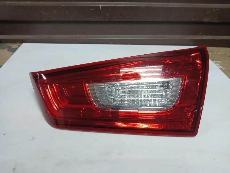 Фонарь Mitsubishi ASX 2010-2020 8336A088, правый
