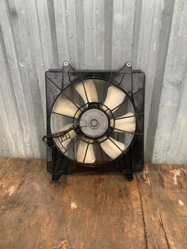 Диффузор вентилятора кондиционера Honda Accord 8 2008-2012 38615R40A01