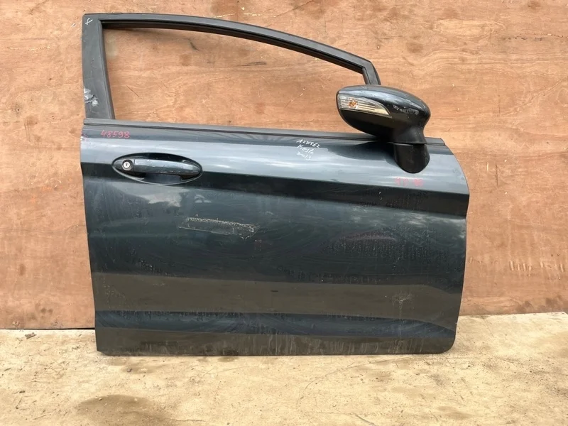 Дверь Ford Fiesta 2008-2019 1691841, передняя правая